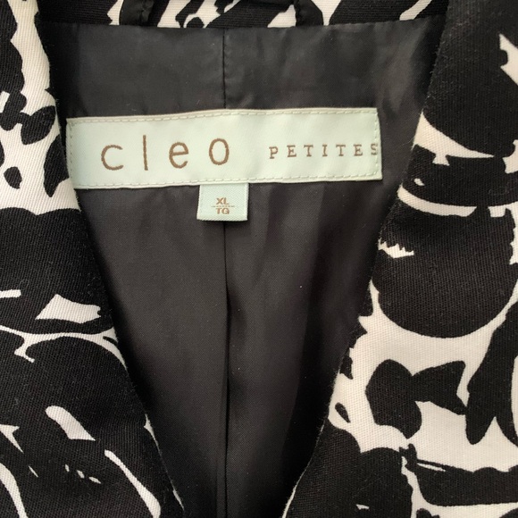 Like New CLEO Black and White Coat - Picture 7 of 9